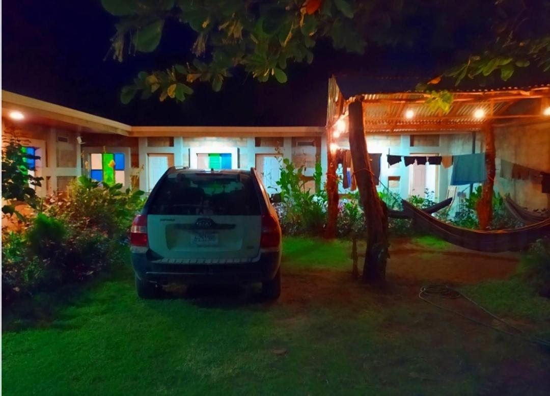 Rustic House Hostel Мойогалпа Екстериор снимка
